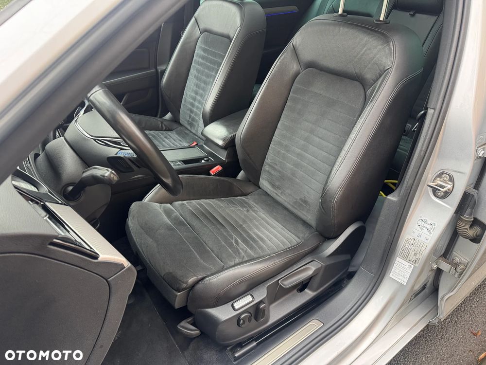 Volkswagen Passat ver-1-4-tsi-plug--in-hybrid-gte-dsg - 14