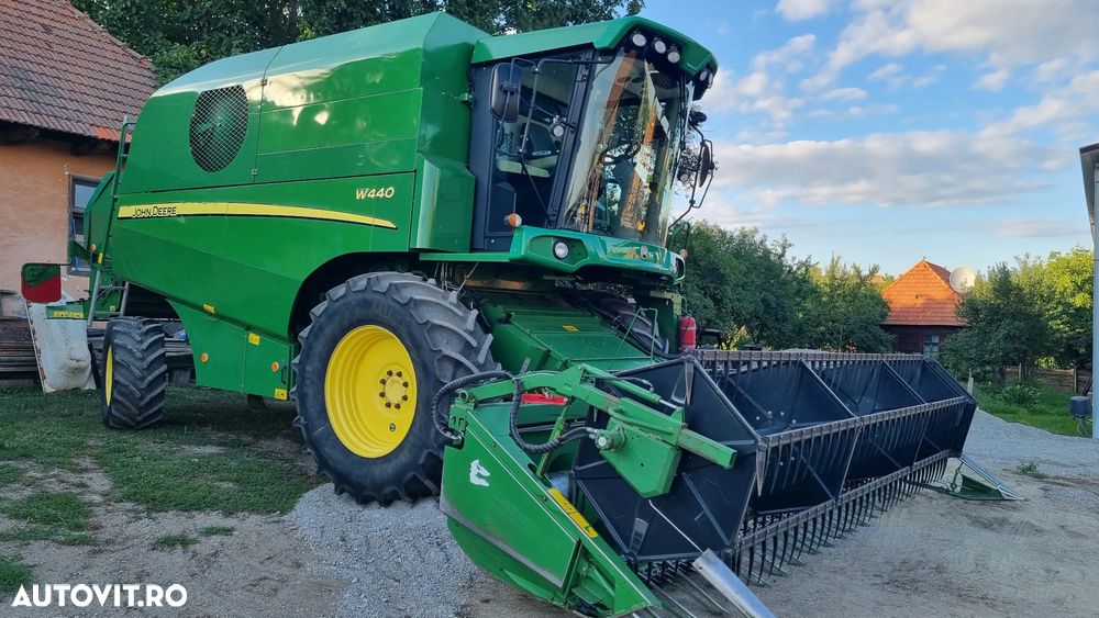 John Deere W440 - 30