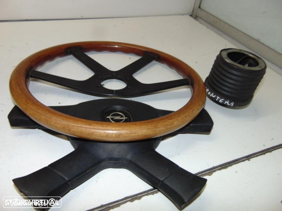 Volante em madeira Momo - 4