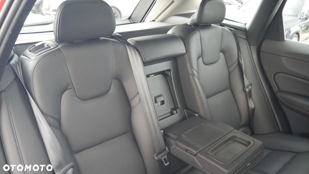 Volvo XC 60 - 30
