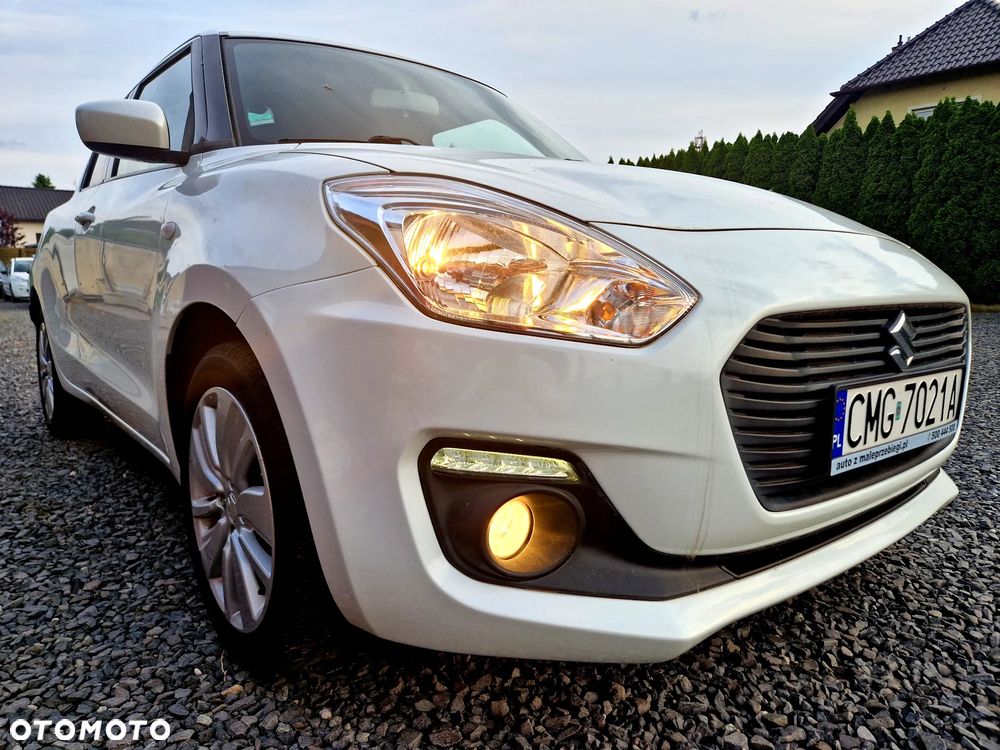 Suzuki Swift 1.2 Premium Plus - 36