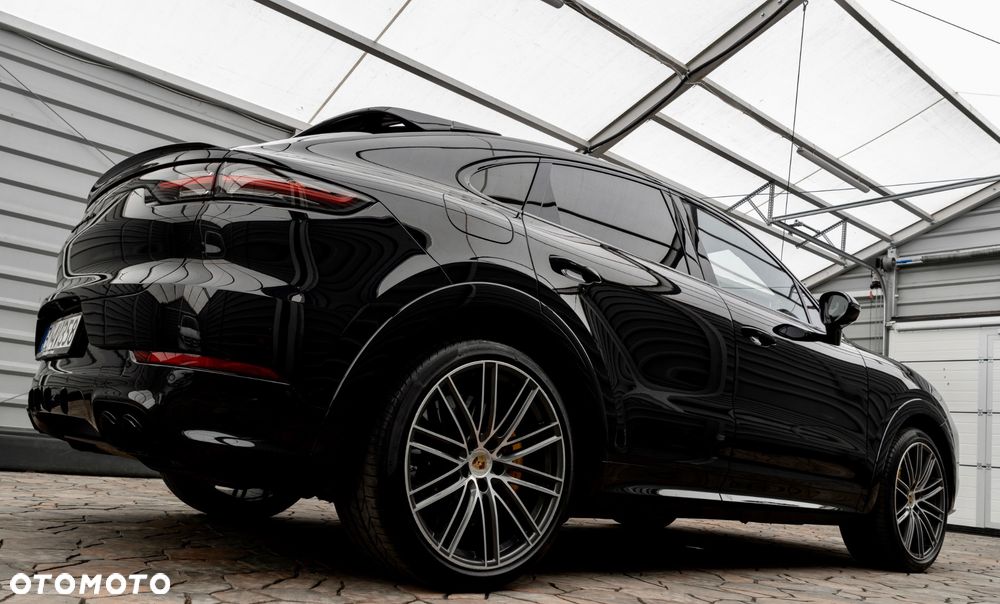 Porsche Cayenne - 4