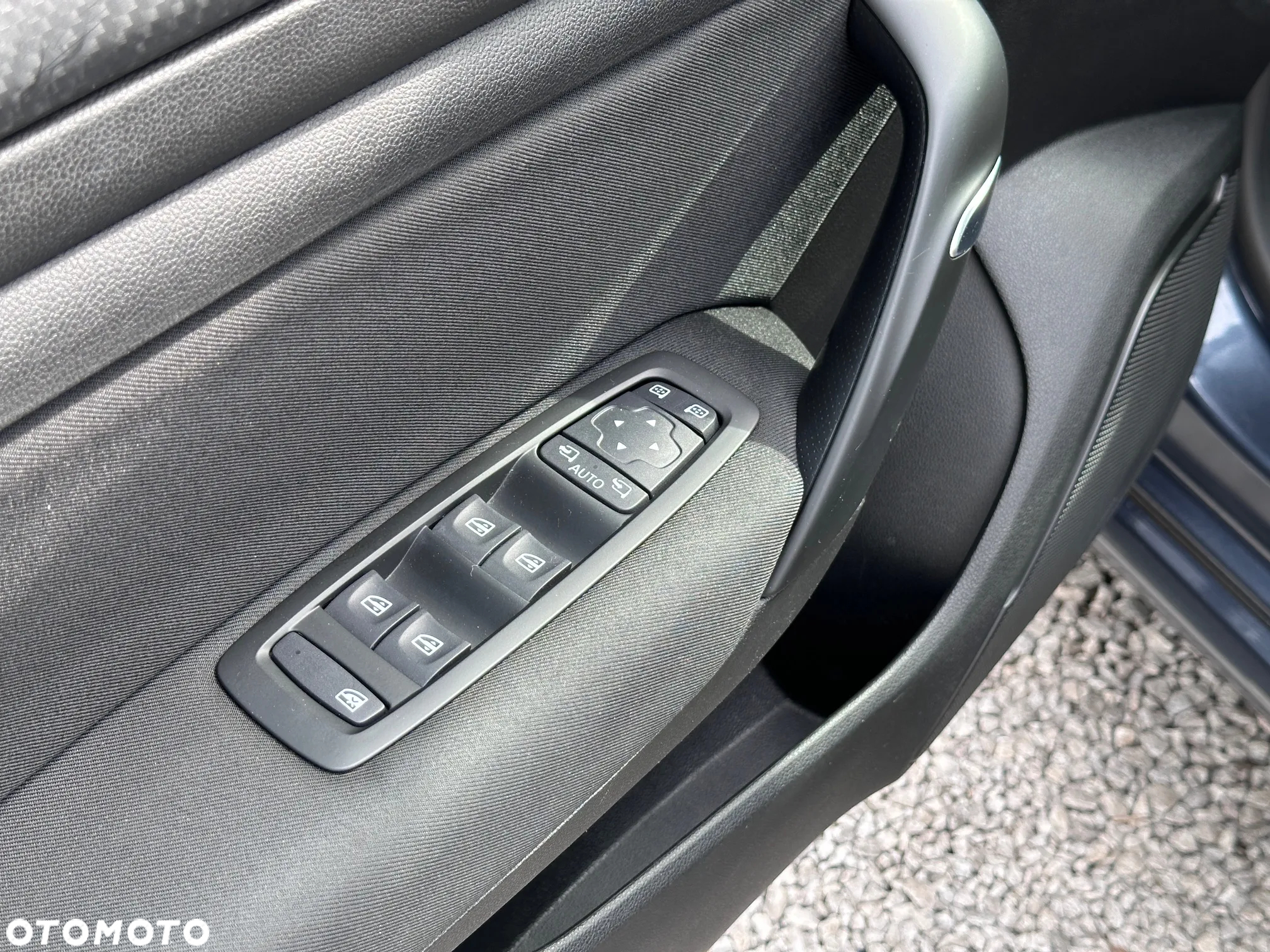 Renault Megane BLUE dCi 150 EDC BUSINESS EDITION - 15