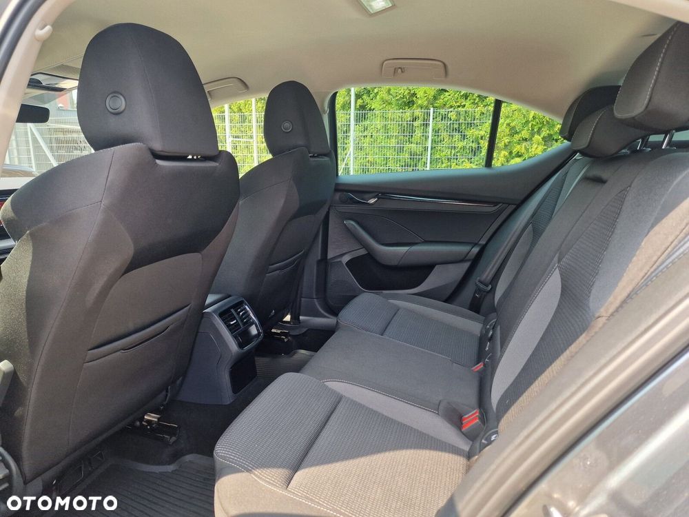 Skoda Octavia 1.5 TSI e-Tec Ambition DSG - 13