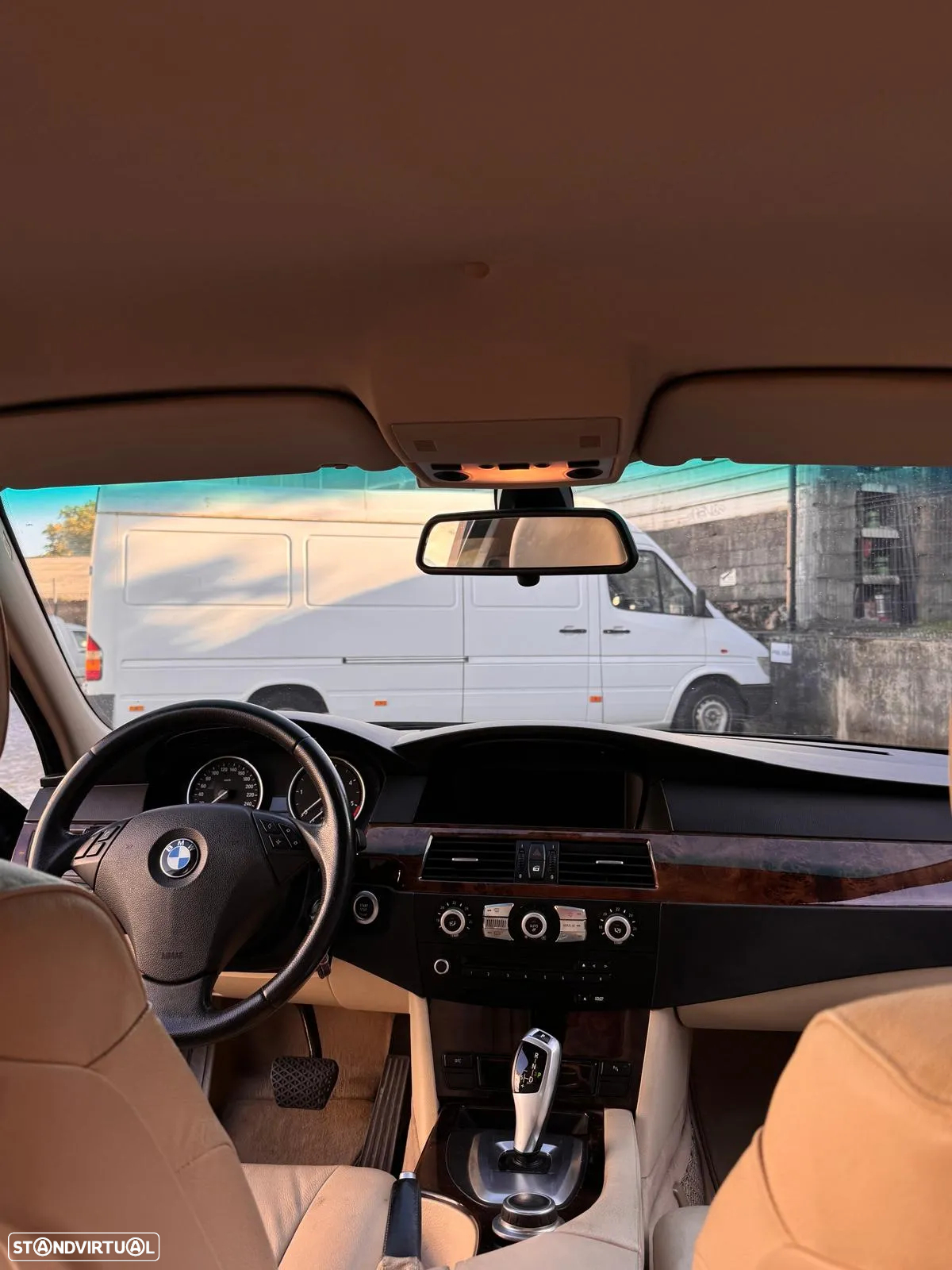 BMW 520 dA Executive - 4