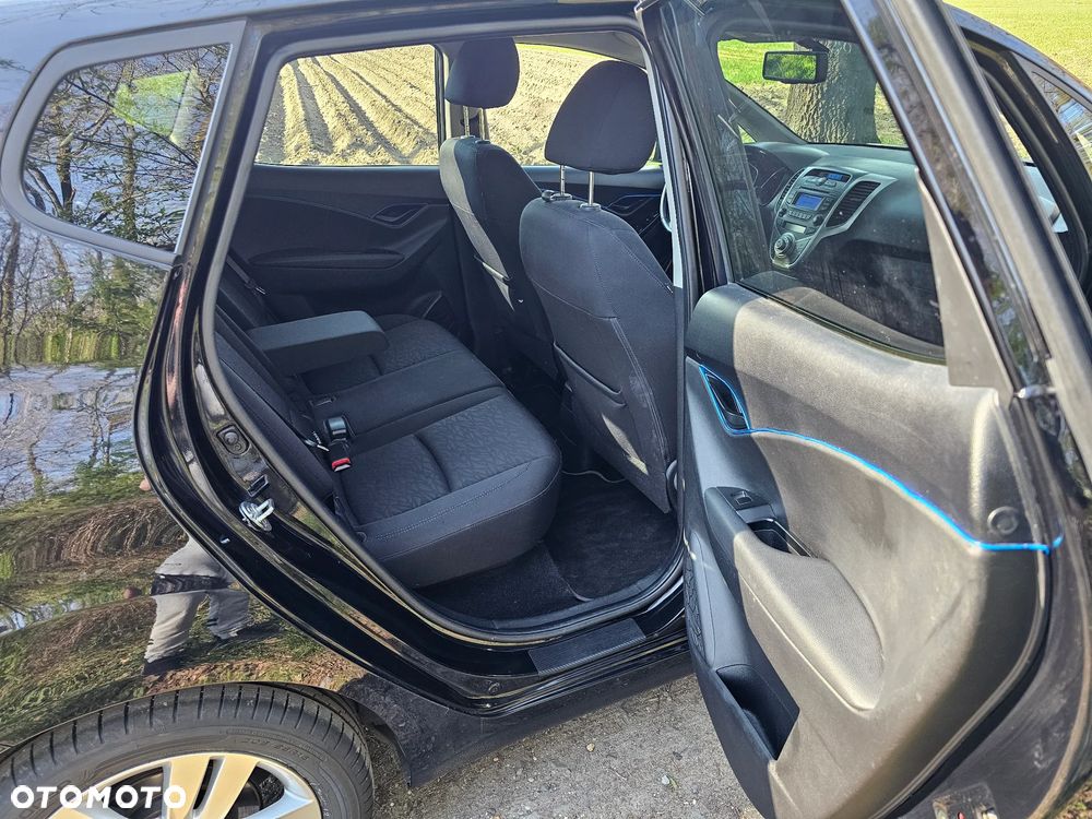 Hyundai ix20 1.6 blue Style - 16