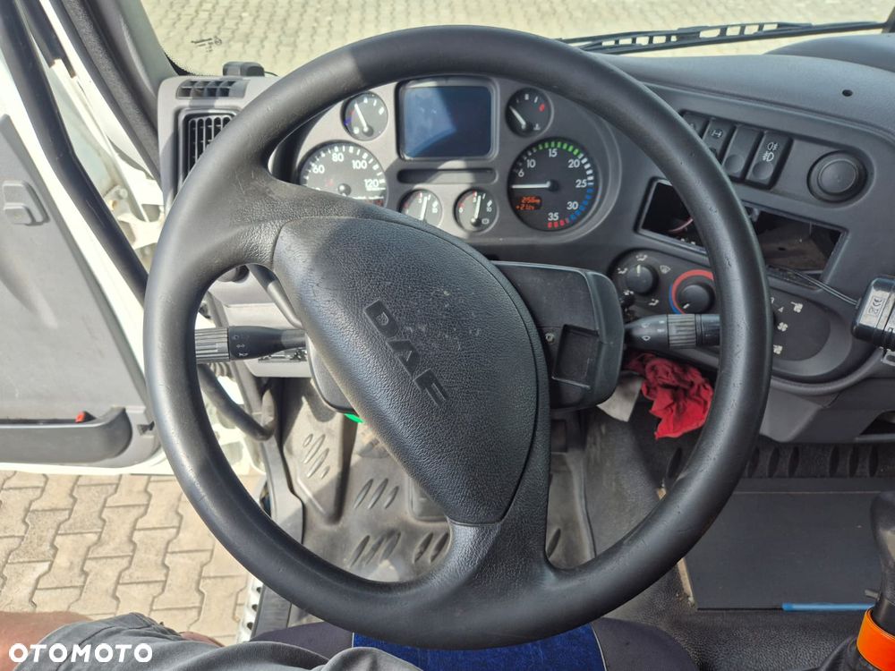DAF LF 55 / AUTOCYSTERNA / BECZKA NA PALIWO / CYSTERNA / NIE RDZEWNA  / ADR / TDT / WYMIENIONY SILNIK / W PEŁNI SPRAWNY / SERWISOWANY / OD DOŁU I OD GÓRY WLEW / BEZWYPADKOWY / 2 KOMORY 8300 m3 - 34