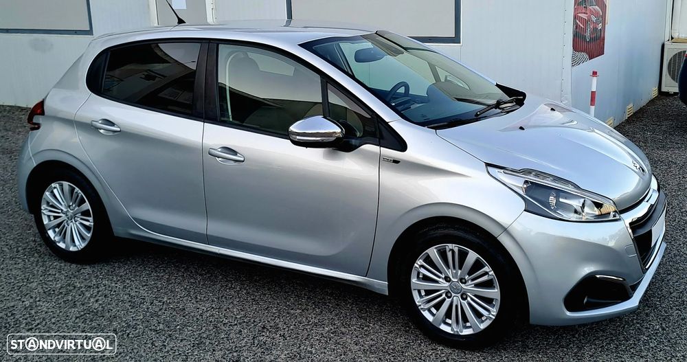 Peugeot 208 1.2 PureTech Style - 4