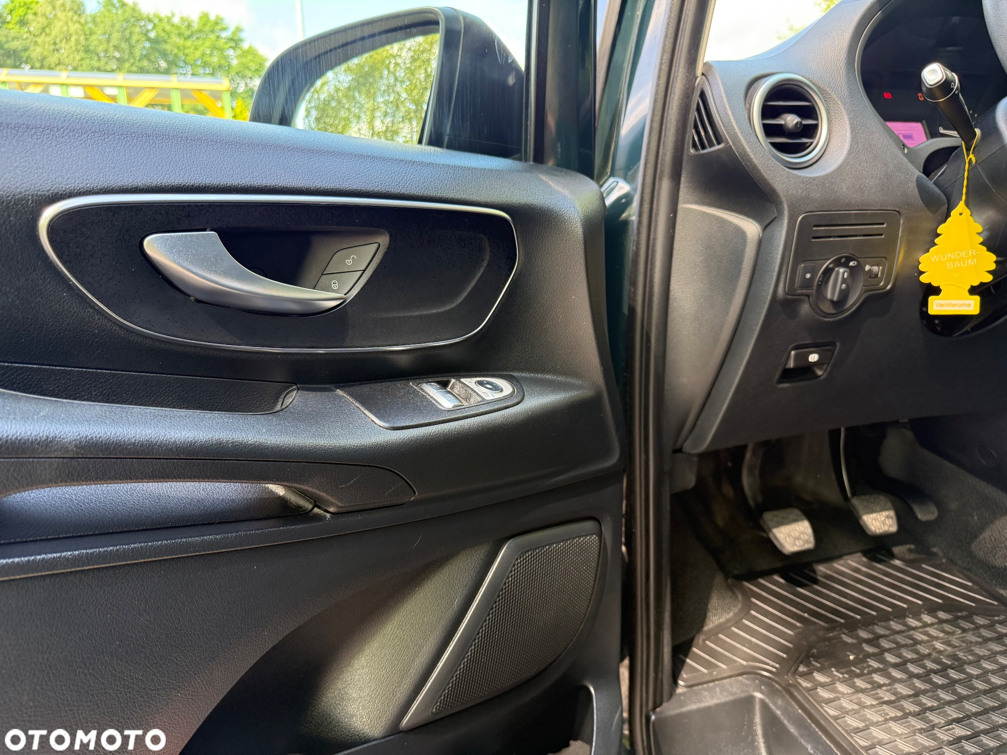 Mercedes-Benz Vito - 20