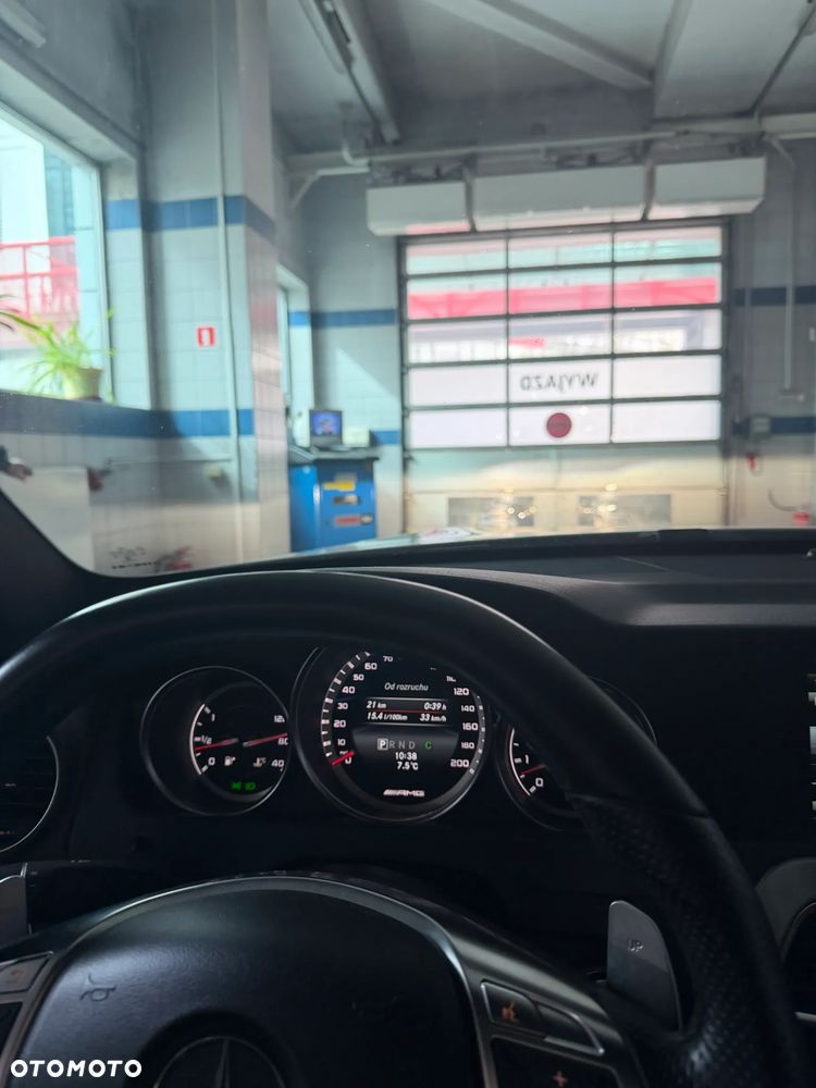Mercedes-Benz Klasa C 63 AMG AMG SPEEDSHIFT MCT - 32