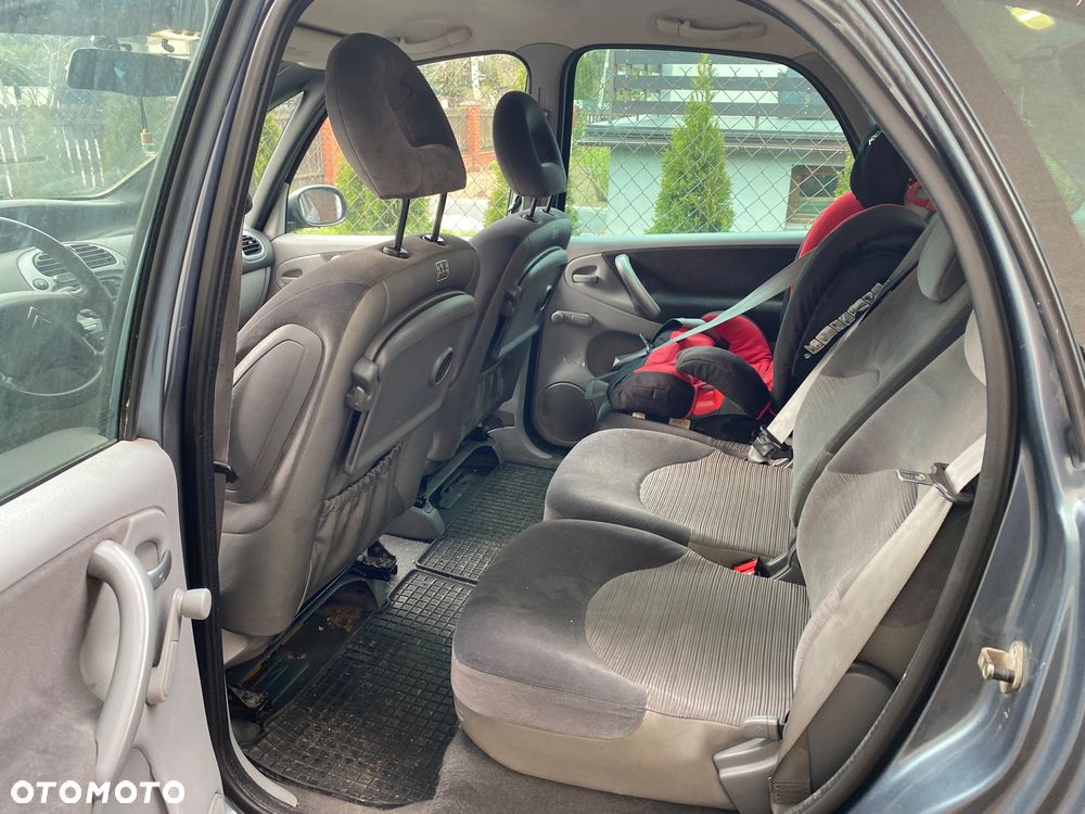 Citroën Xsara Picasso - 9
