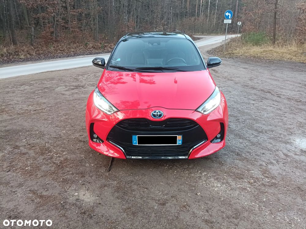 Toyota Yaris Hybrid 100 Premium - 1