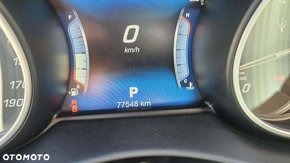 Maserati Levante Q4 Executive - 17
