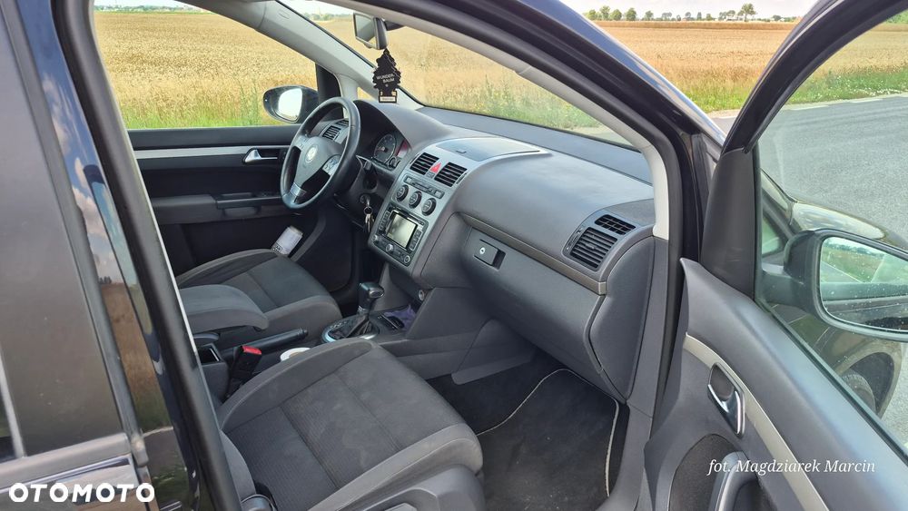 Volkswagen Touran 1.9 TDI Highline DSG - 7