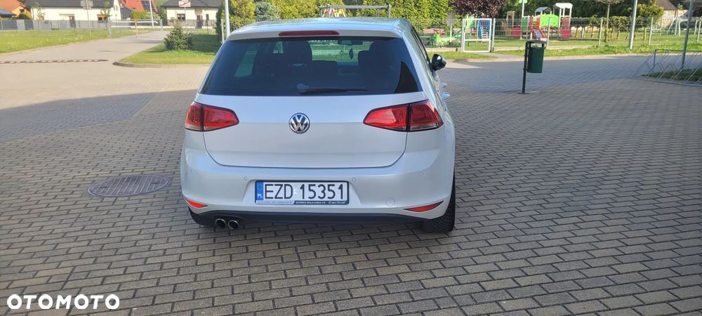 Volkswagen Golf - 21