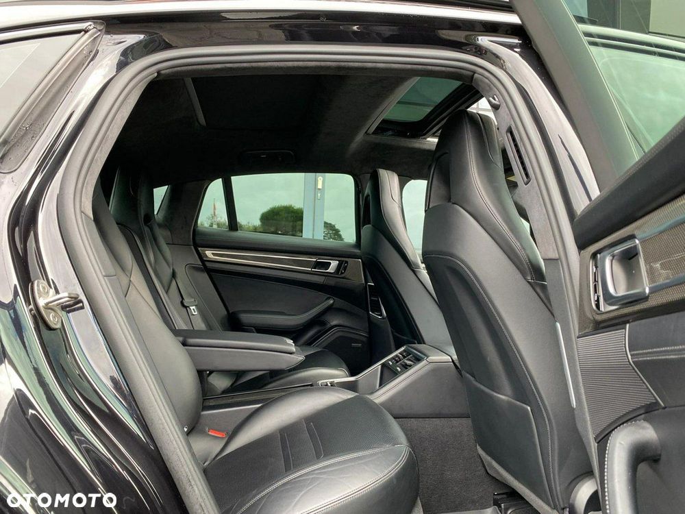 Porsche Panamera - 11