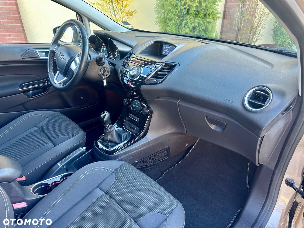 Ford Fiesta 1.0 EcoBoost Platinium X - 11