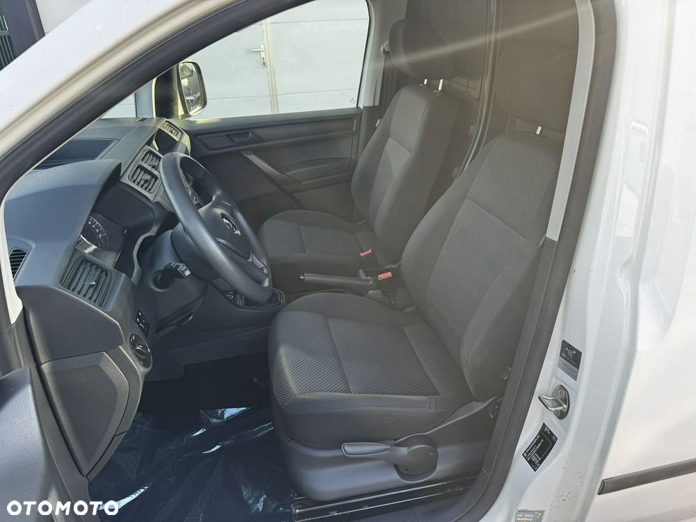 Volkswagen Caddy - 12