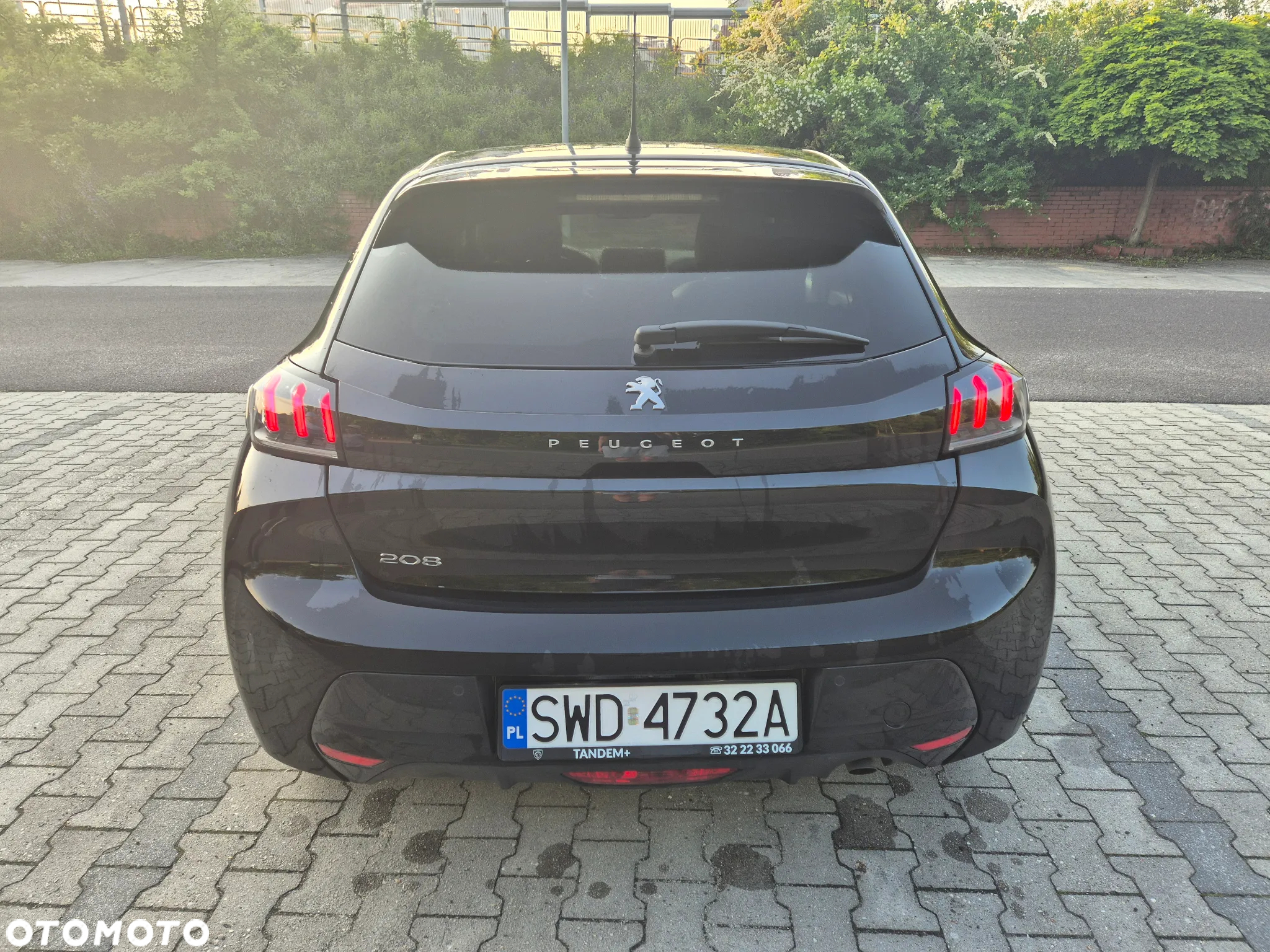 Peugeot 208 1.2 PureTech Allure S&S - 5