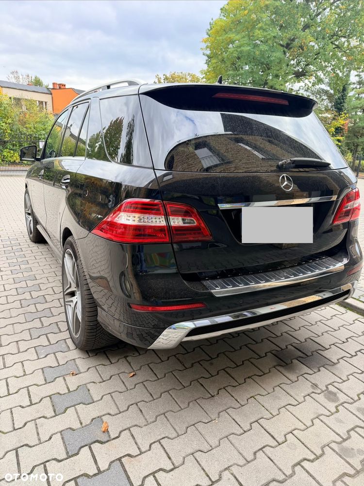 Mercedes-Benz ML 350 BlueTec 4-Matic - 3