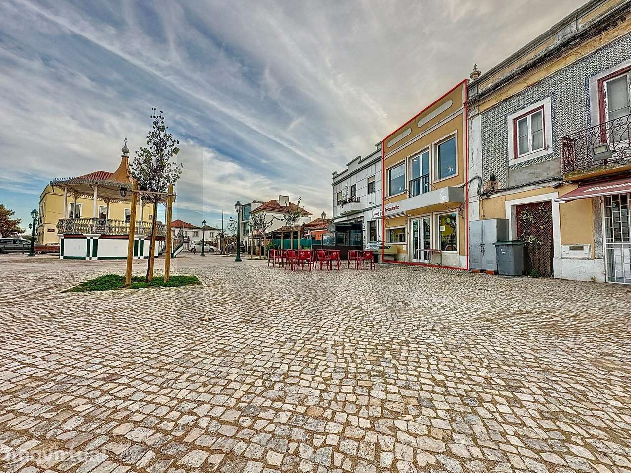 Espaço comercial, na zona ribeirinha da Amora - Grande imagem: 2/59