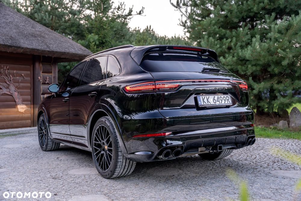 Porsche Cayenne GTS - 12