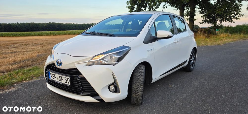 Toyota Yaris 1.5 VVT-i Team Deutschland - 15
