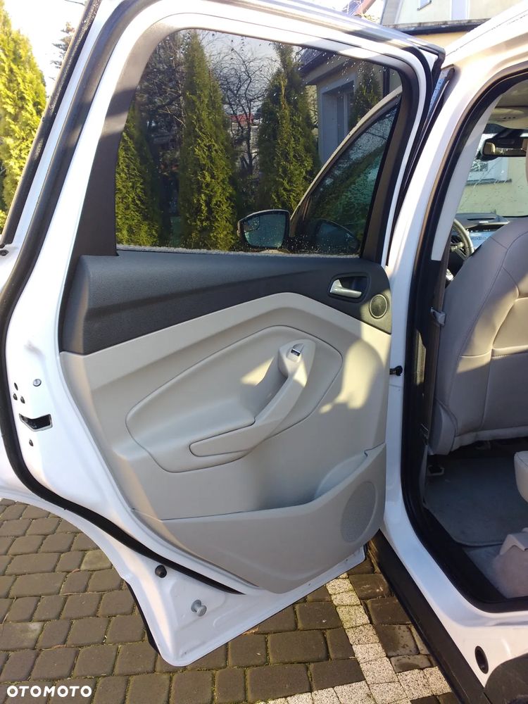 Ford Escape 2.0 EcoBoost AWD Titanium - 8