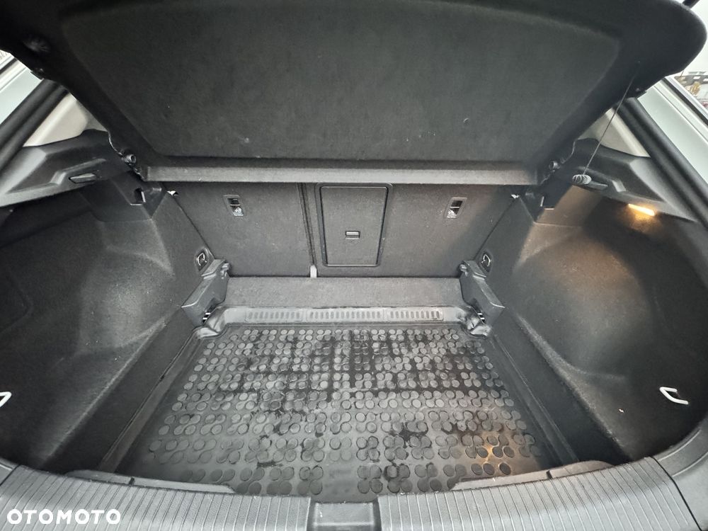 Volkswagen T-Roc 1.5 TSI Style DSG - 24