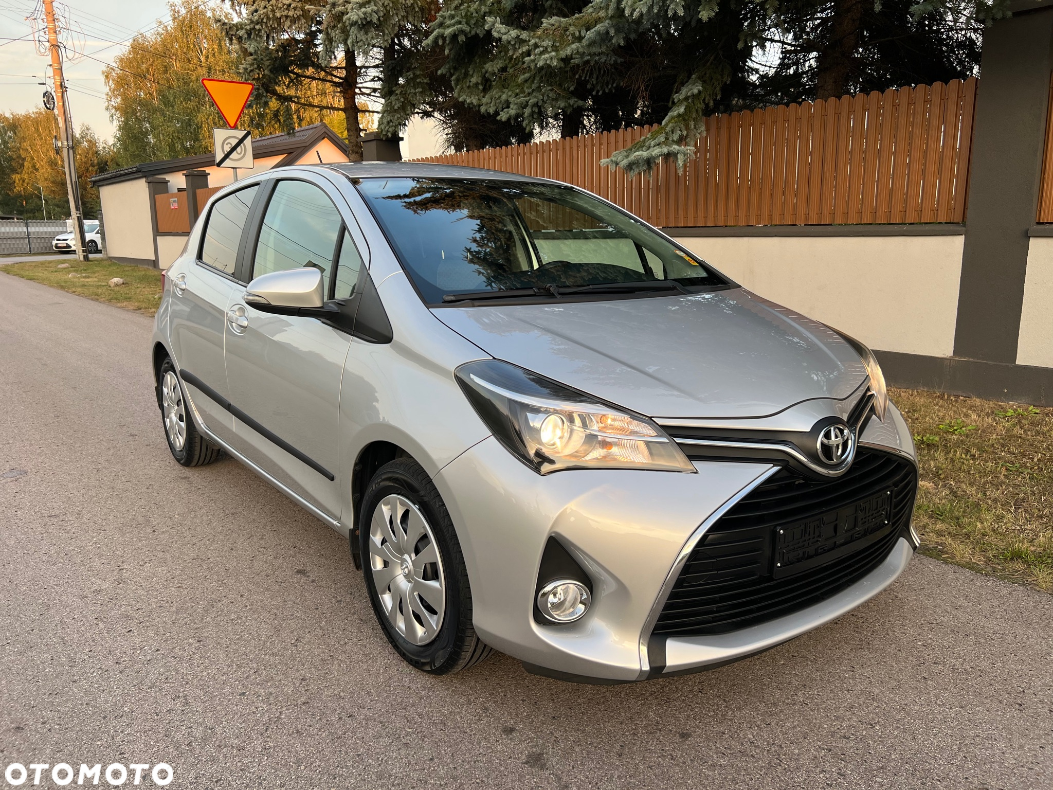Toyota Yaris 1.0 VVT-i Life - 25