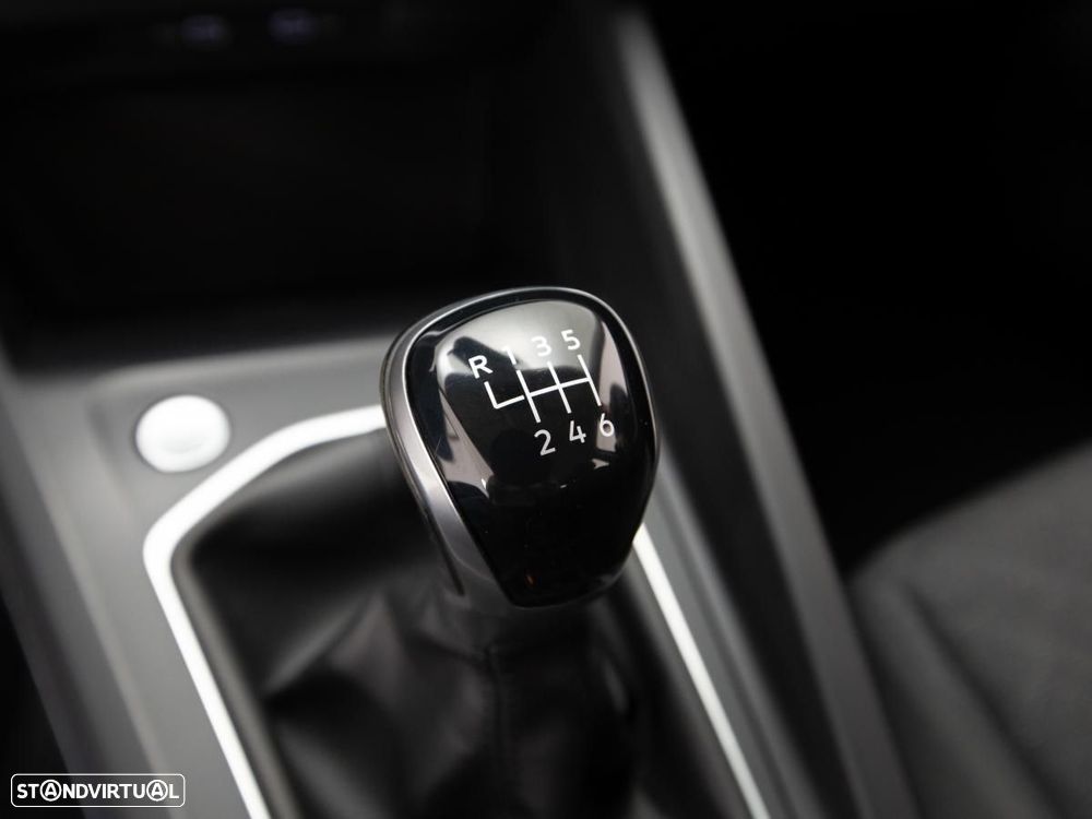 VW Golf 2.0 TDI Life - 25