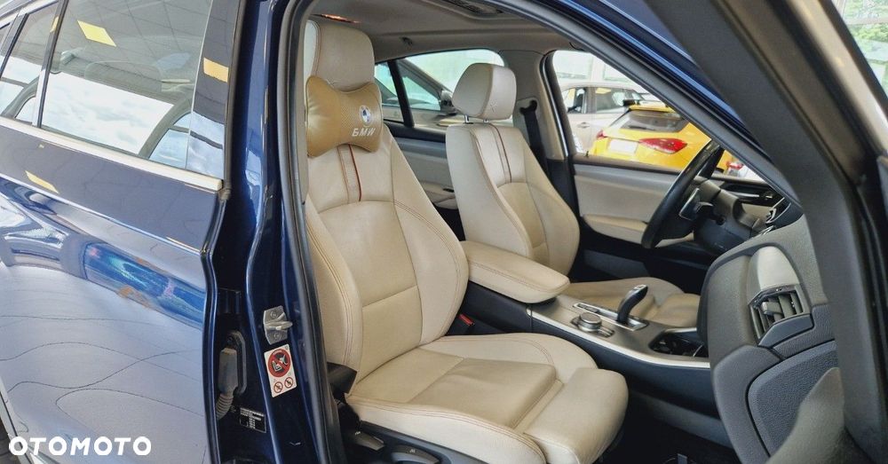 BMW X4 xDrive20i - 16