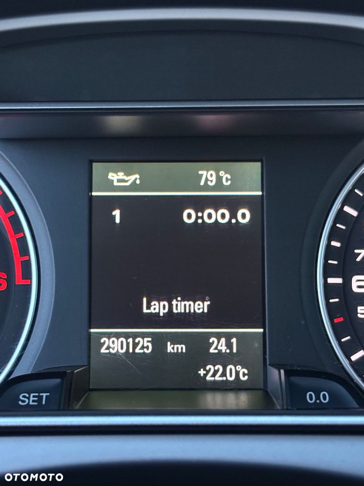 Audi A4 Avant 2.0 TDI Quattro - 23