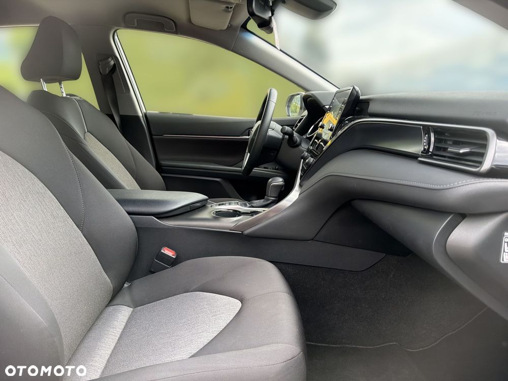 Toyota Camry 2.5 Hybrid Comfort CVT - 10
