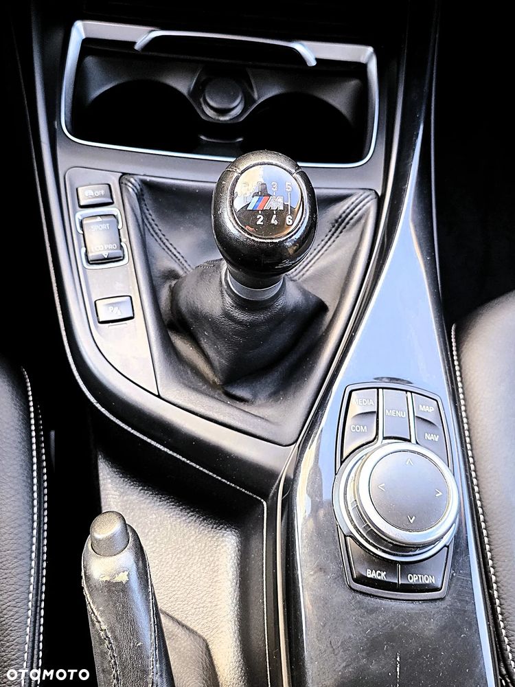 BMW Seria 1 - 15