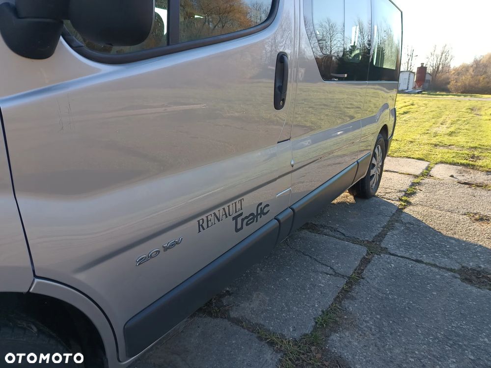 Renault Trafic ver-2-0-16v-combi-l2h1 - 14