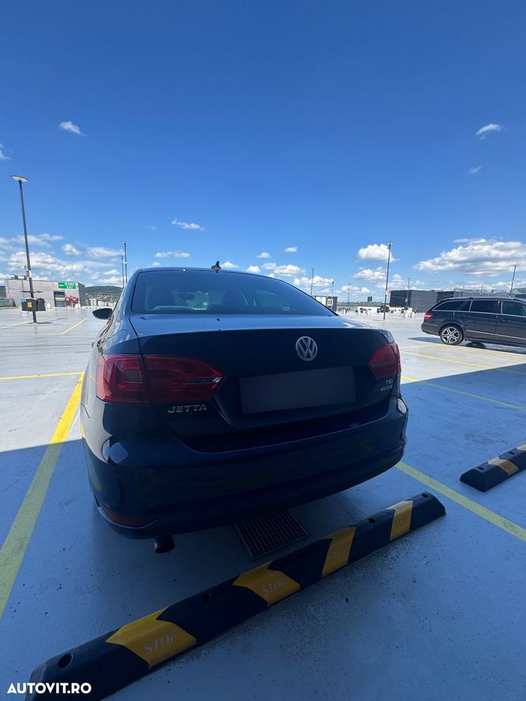 Volkswagen Jetta 1.2 TSI Comfortline - 13