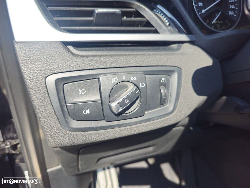 BMW X1 25 d xDrive Pack M - 13