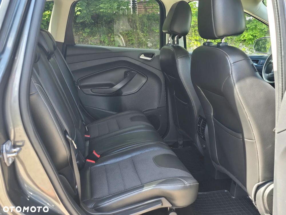 Ford Kuga 2.0 TDCi 4x4 Titanium - 14