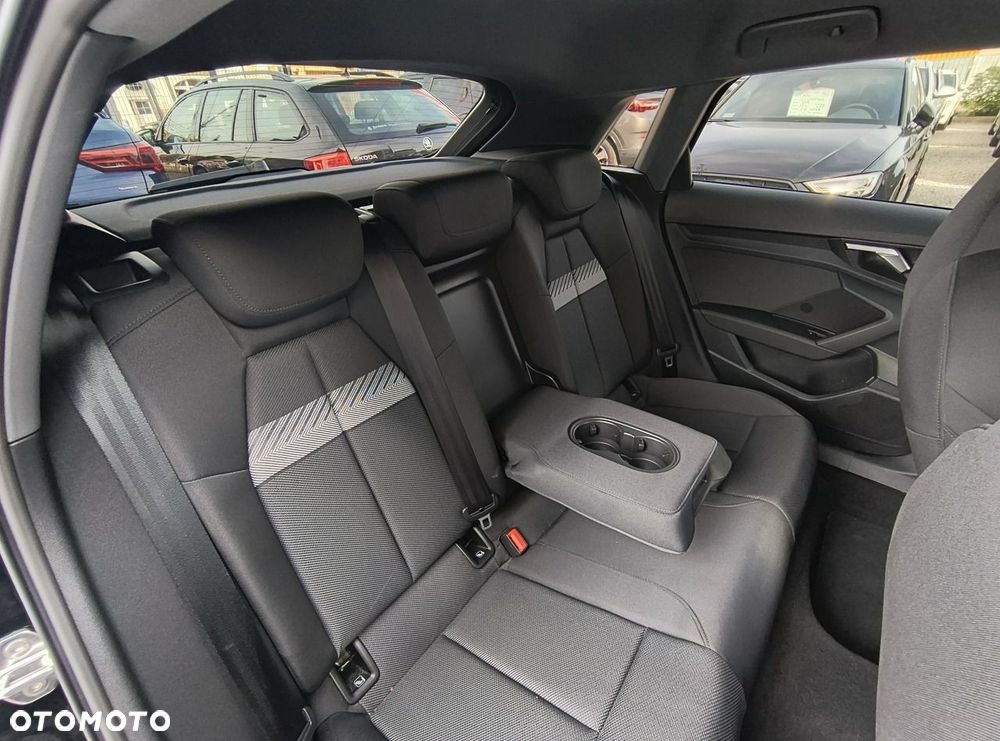 Audi A3 Sportback TFSI 110 kW S tronic S line - 19