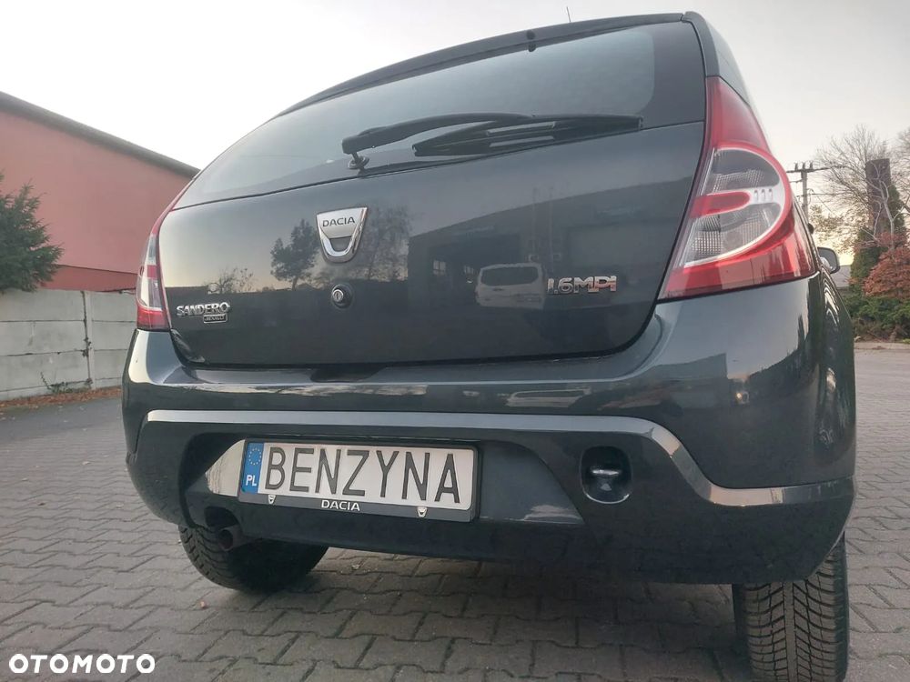 Dacia Sandero - 4