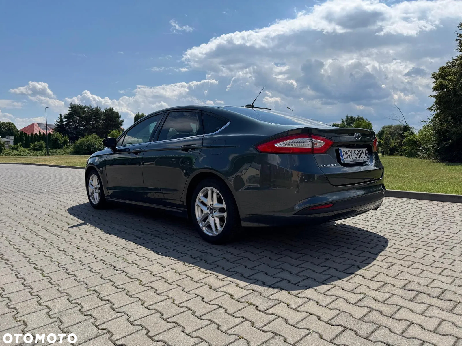 Ford Fusion - 5