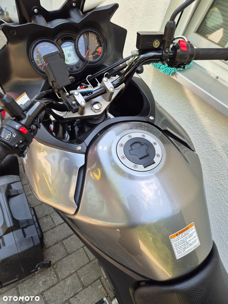 Suzuki DL - 20