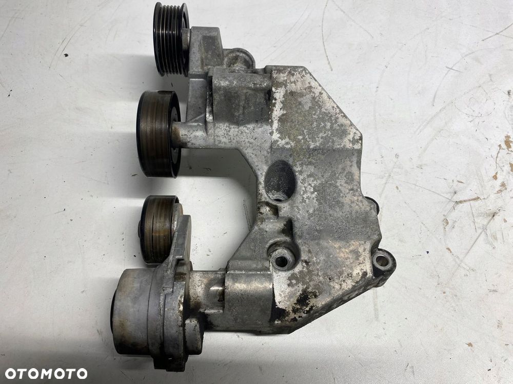 ŁAPA MOCOWANIE ALTERNATORA HYUNDAI TUCSON II 2.0 - 1