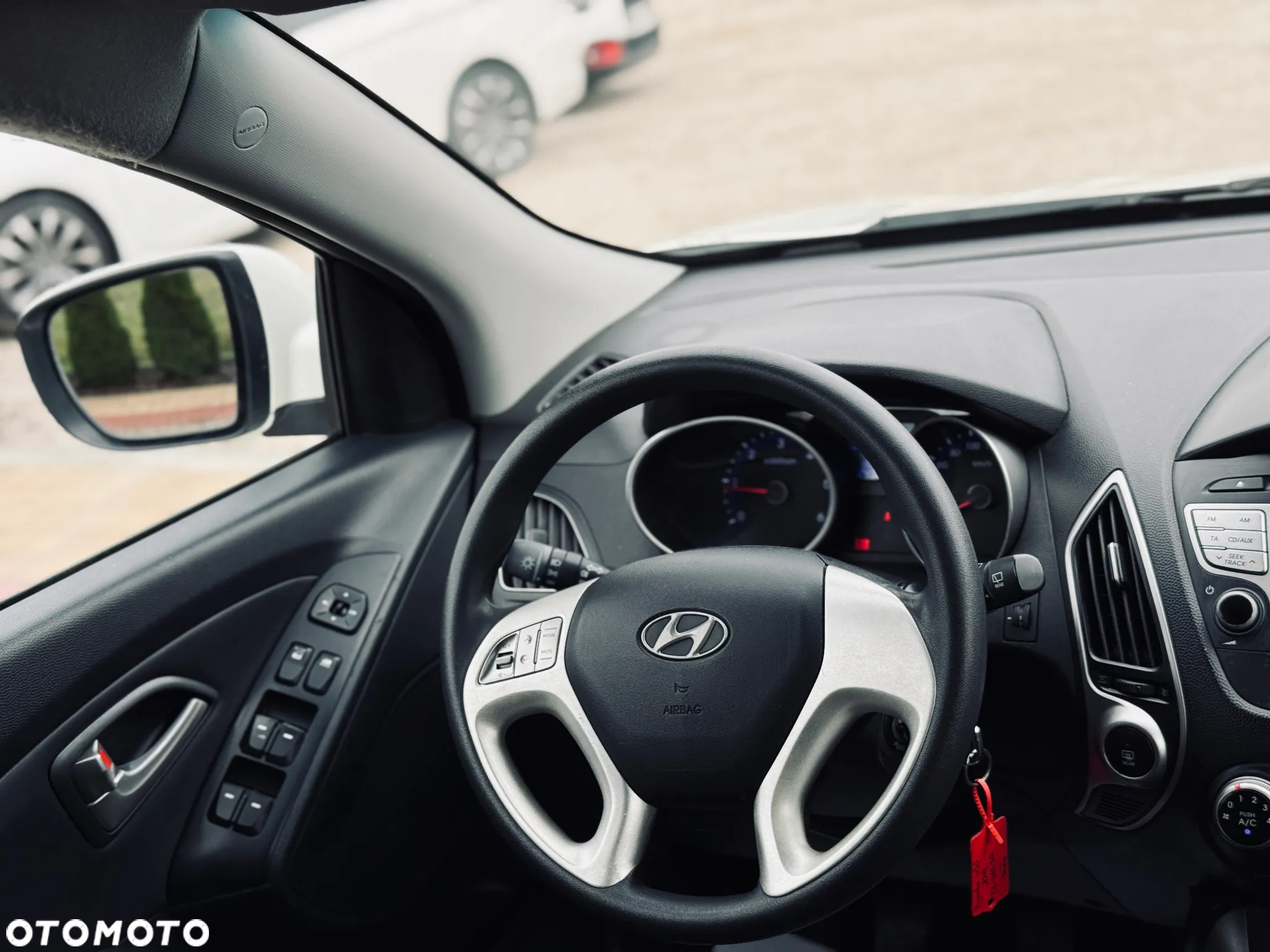 Hyundai ix35 2.0 CRDi Comfort 2WD - 24