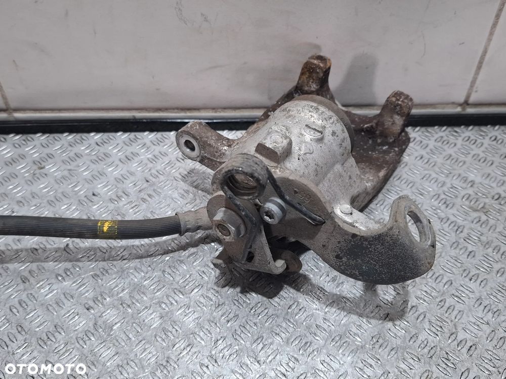 Zacisk prawy tył Kia Ceed 2017 1,0T - 2