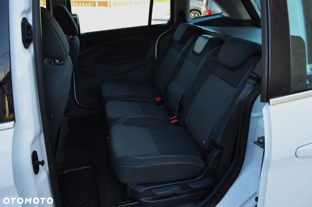 Ford Grand C-MAX 2.0 TDCi Titanium - 29