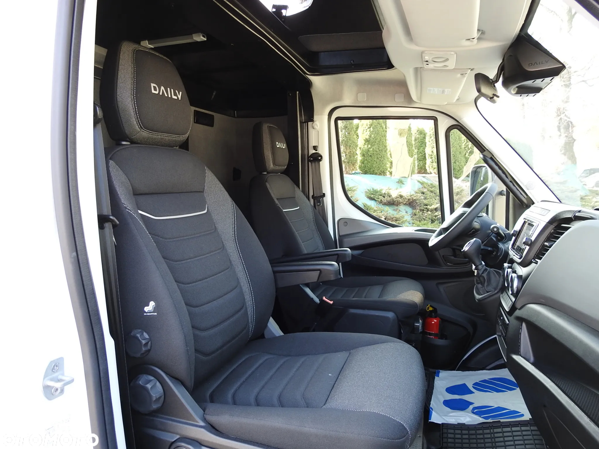 Iveco DAILY  72C180 NOWY PLANDEKA WINDA 14 PALET WEBASTO TEMPOMAT NAWIGACJA KLIMATYZACJA LEDY PNEUMATYKA AUTOMAT HI-MATIC BLIŹNIACZE KOŁA GWARANCJA 180KM [ 573597 ] - 38