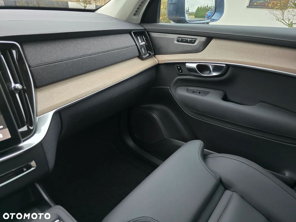 Volvo XC 90 T8 AWD Plug-In Hybrid Inscription 7os - 28