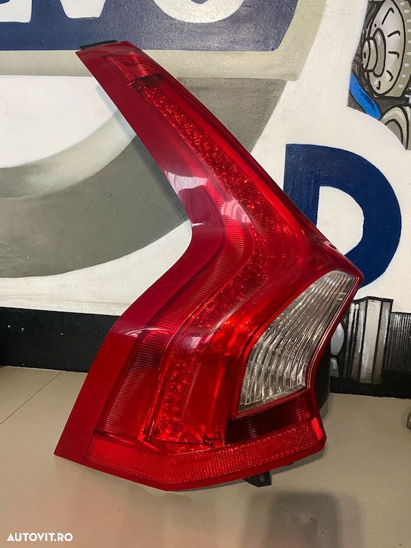 Stop stanga spate Volvo V60 Hybrid 2014+ 31395928 - 1